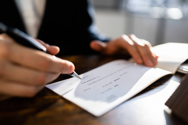 How to Choose the Best Cheque Bounce Lawyer for Patiala House Court When a Payment Dispute Gets Complicated